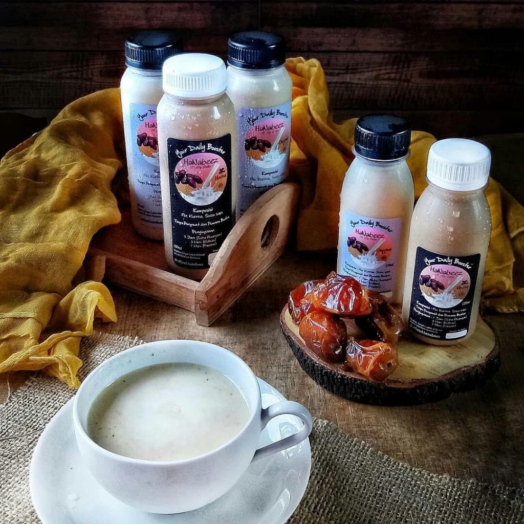 stiker label botol minuman kemasan 250 ml dan 100 ml produk susu kurma