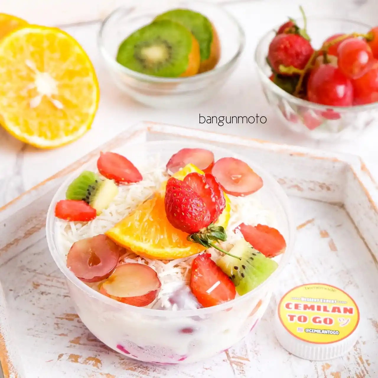 cetak-stiker-logo-label-produk-kemasan-packaging-anti-minyak-jember