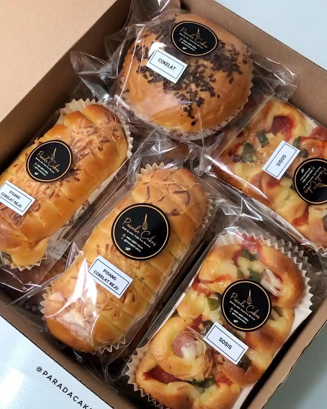 percetakan-stiker-label-sticker-custom-vinyl-kromo-kemasan-malang